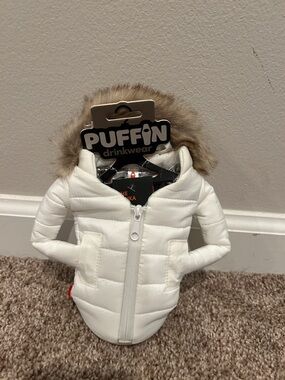 Puffin Drinkwear Women’s White Puffer Bottle Jacket with Faux Fur Hood